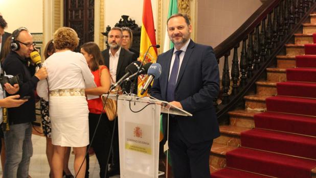 El ministro de Fomento ha anunciado la llegada del AVE en Granada.