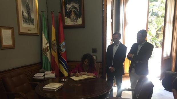 María Jesús Montero adelantaba este mes de agosto en su visita a Sanlúcar la implicación del Gobierno central