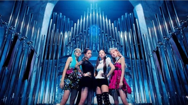 Blackpink en el videoclip de «Kill this love»