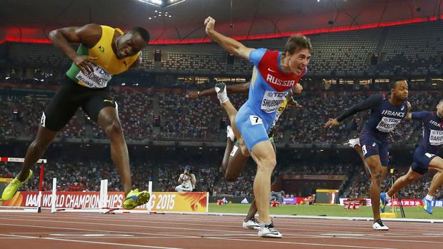 Sergey Shubenkov gana el oro mundial en 110 m. vallas in Pekín
