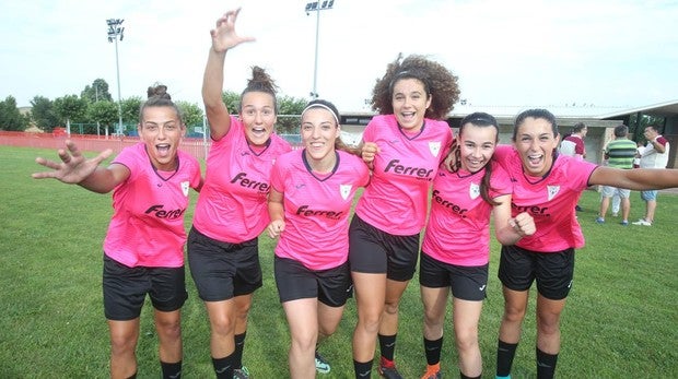 Las jugadoras del EDF Logroño, durante un entrenamiento