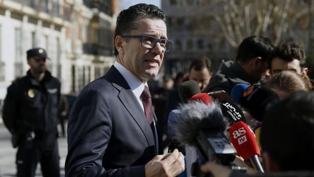 Josep Vives, portavoz del club, presentó ayer la encuesta de satisfacción