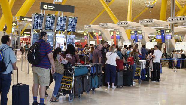 Iberia o Ryanair padecen sendos conflictos laborales que padecerán cietnos de pasajeros