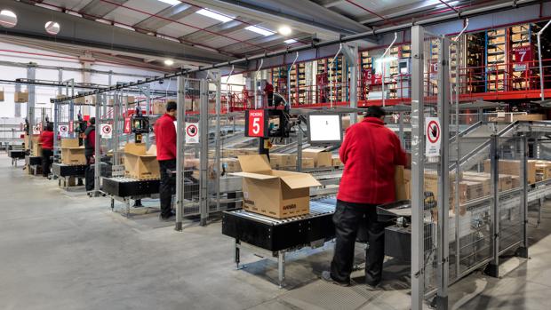 Una imagen de las instalaciones de la empresa familiar de éxito Velilla Confección Industrial