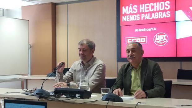 Unai Sordo y Pepe Álvarez, esta mañana en la sede de UGT