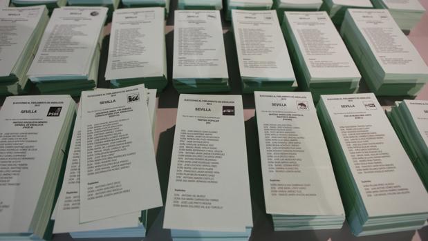 Papeletas para las elecciones andaluzas