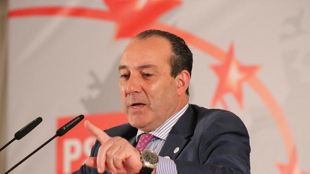 El alcalde de Camariñas, el socialista Valeriano Alonso