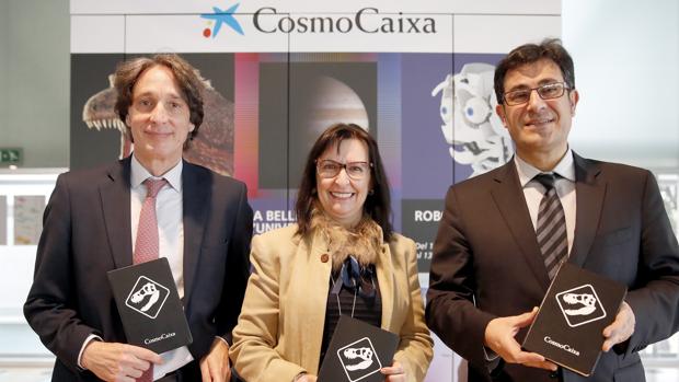 Elisa Durá junto a Jordi Portabella y Lluis Noguera durante la presentación de la nueva temporada