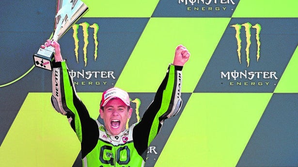 Bautista celebra un tercer puesto en el Gran Premio de Francia, disputado en el circuito de «Le Mans» en mayo de 2014