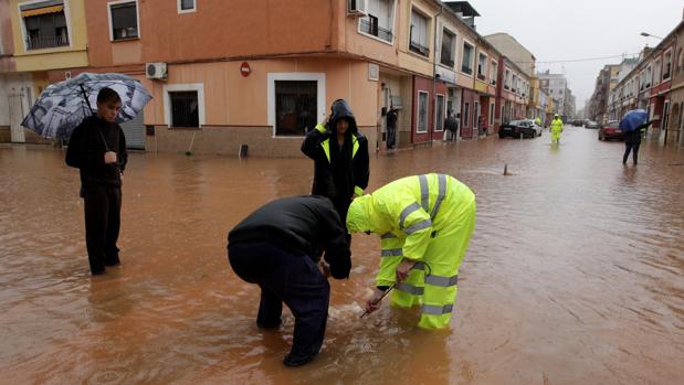 Inundaciones tras las fuertes lluvias en Alzira