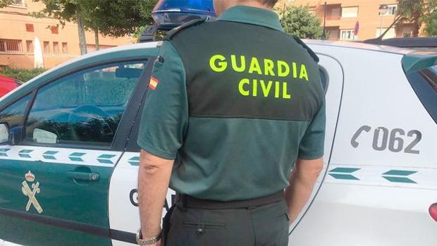 Tras localizar el cuerpo, se dio aviso a la Guardia Civil