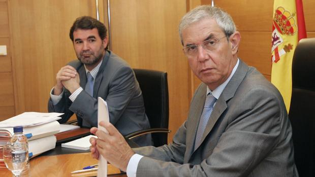 Anxo Quintana y Emilio Pérez Touriño, en una imagen tomada instantes antes de uno de los Consellos de la Xunta del gobierno bipartito