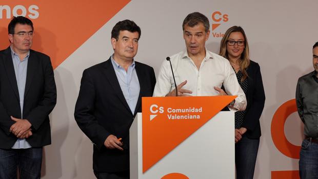 Toni Cantó y Fernando Giner, durante la valoración de resultados de las elecciones