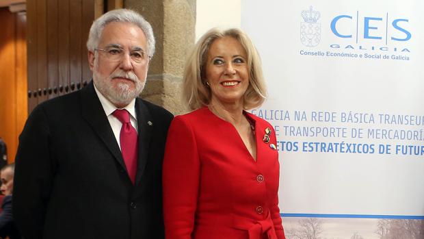 Porro, junto a Miguel Santalices, durante la presentación de la memoria del CES el pasado febrero