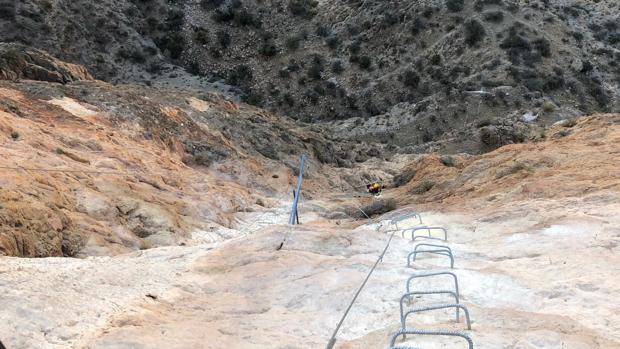 Pared donde el Grupo de Rescates de Bomberos ha intervenido en Redován