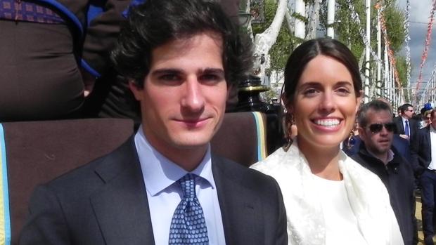 Fernando Fitz-James Stuart y Sofía Palazuelo, en la Feria del Abril de Sevilla