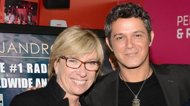 Rosa Lagarrigue junto a Alejandro Sanz cuando aún formaban equipo