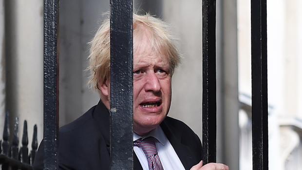 El ministro británico de Exteriores, Boris Johnson, a su llegada a Downing Street
