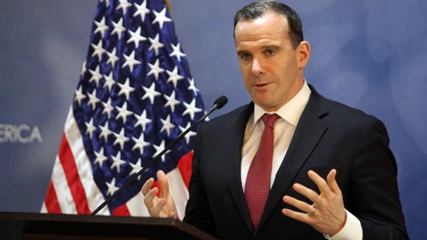 Brett McGurk, habla durante una conferencia de prensa en Amman