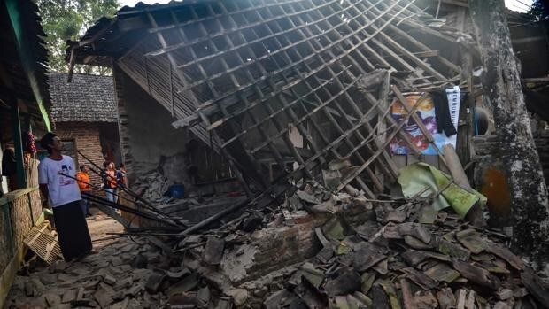 El terremoto de Indonesia provoca el pánico, aunque la alerta de tsunami ha  quedado cancelada