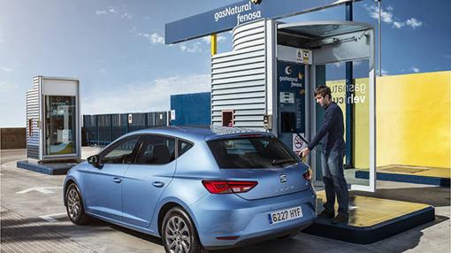 El gas natural comprimido se reposta casi como la gasolina