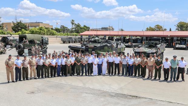 Foto de grupo de la visita.