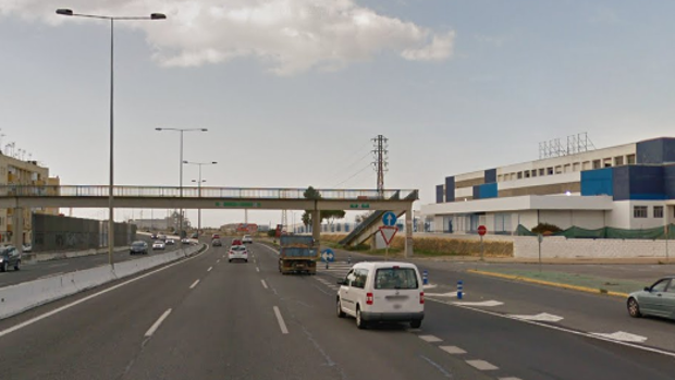 Un conductor ha fallecido al chocar contra el quitamiedos de la A-92 a su paso por Alcalá