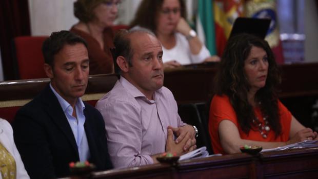 Juancho Ortiz estudia si recurrir el acuerdo o acudir a los juzgados.