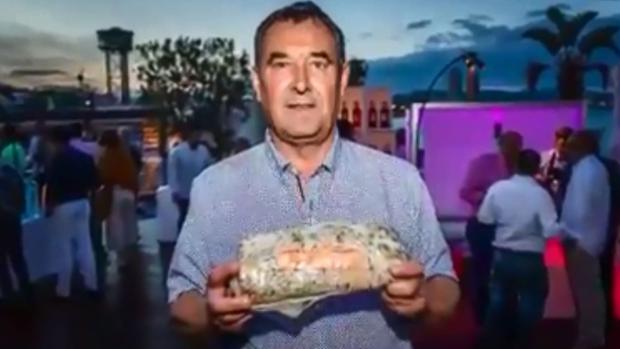 El propietario de 'Sabores de Paterna' asegura que se han cumplido todas las normas sanitarias.