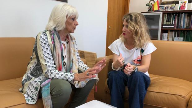 Teófila Martínez y Ana Mestre, representantes de ambas instituciones.