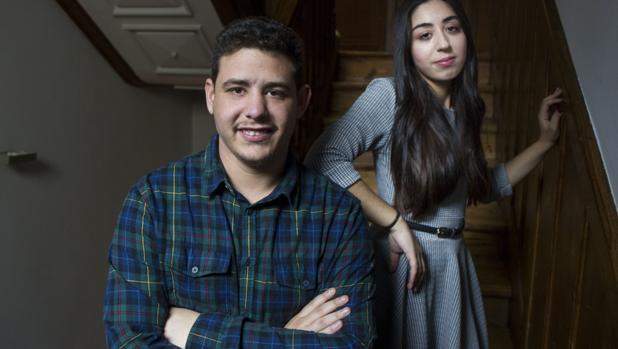 Jordi Maldonado y Elisabeth Borja, gitanos y universitarios,