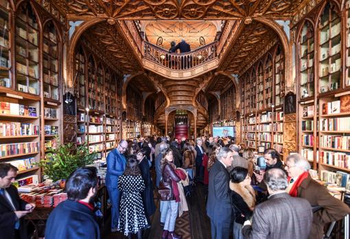 Librería Lello, llena de curiosos